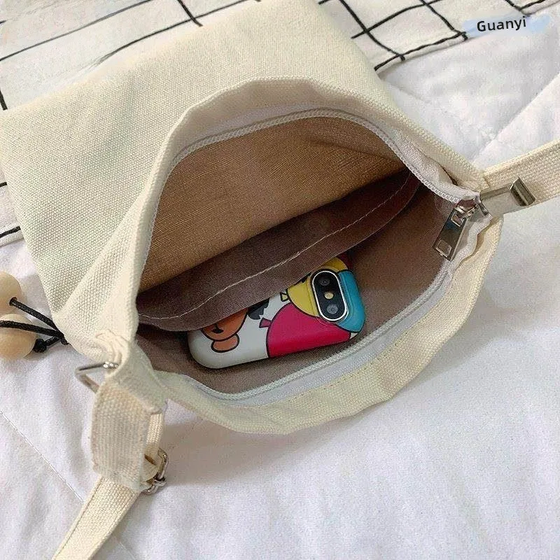Casual Versatile Canvas Crossbody Bag Women's Style 2024 Student Simple Match All Shoulder Cloth Bag Diagonal Pack
Casual Versatile Canvas Crossbody Bag Women's Style 2024 Student Simple Match All Shoulder Cloth Bag Diagonal Pack