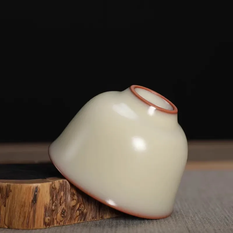 Longquan Ge Kiln Celadon Master Jin Lian Lard Jelly Handcrafted Tea Cup Ceramic Host Cup Bell Cup Collection
Longquan Ge Kiln Celadon Master Jin Lian Lard Jelly Handcrafted Tea Cup Ceramic Host Cup Bell Cup Collection