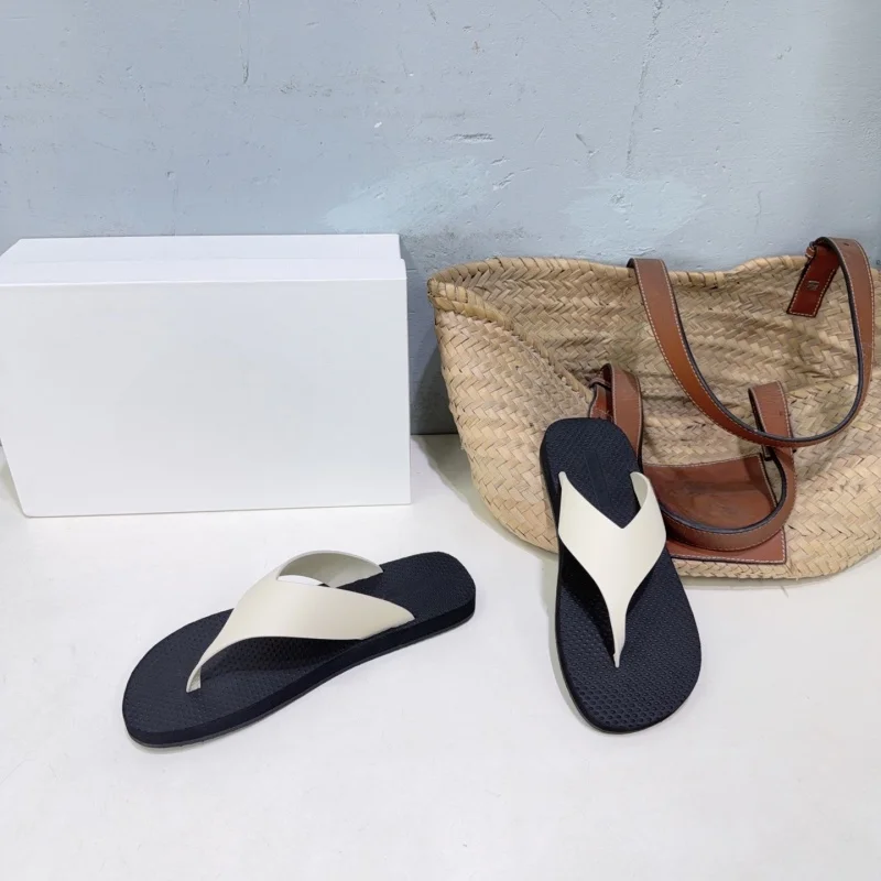 2026 New Model: Genuine leather flat-soled open-toe sandals, suitable for women’s wear, stylish and versatile, ideal for pairing
2026 New Model: Genuine leather flat-soled open-toe sandals, suitable for women’s wear, stylish and versatile, ideal for pairing