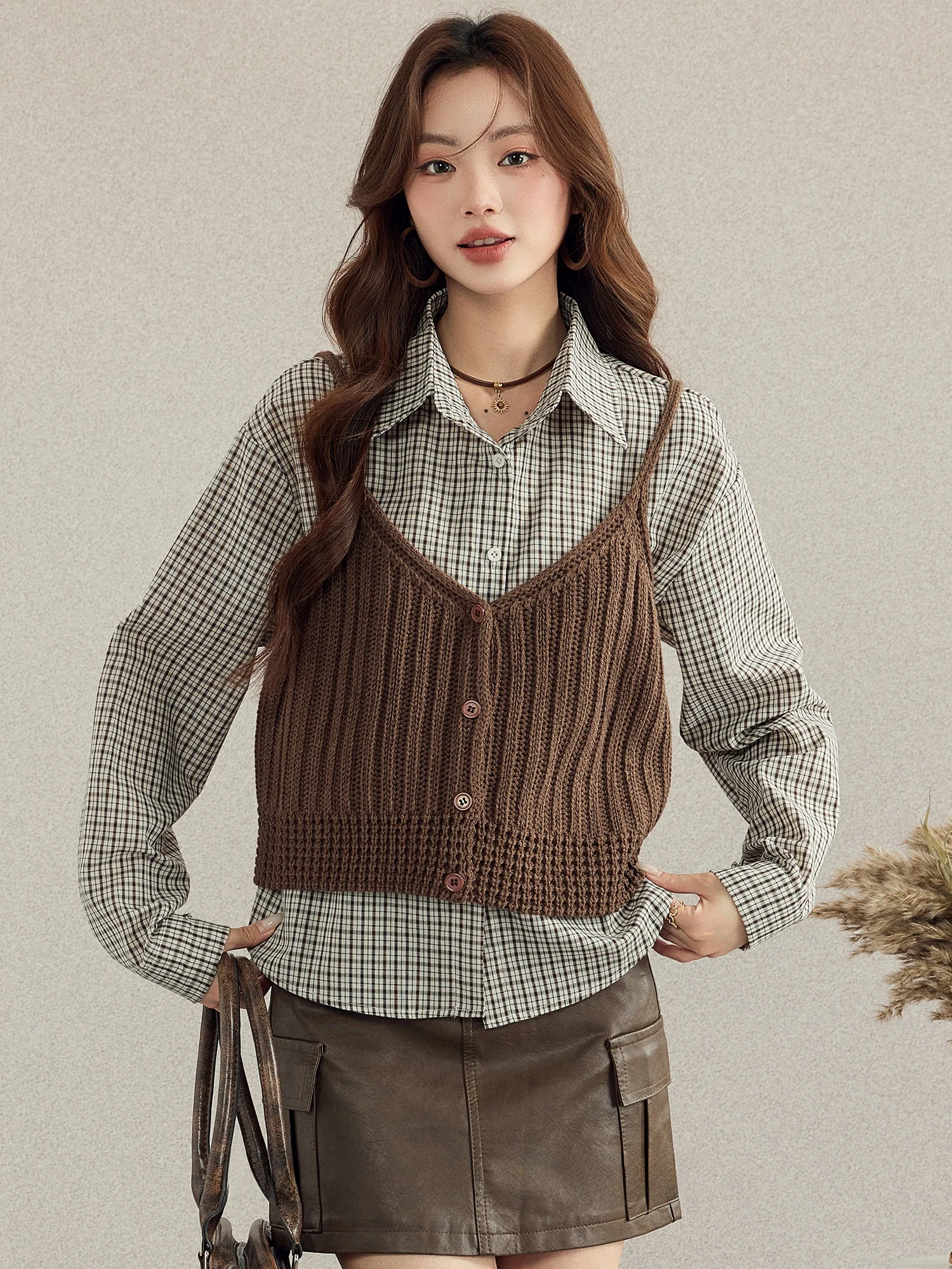 Mii Xiaoke Japanese Sle Retro Plaid Long Sve irt Women's Autumn College Sle Collar Small irt Inner Wear Layered Top
Mii Xiaoke Japanese Sle Retro Plaid Long Sve irt Women's Autumn College Sle Collar Small irt Inner Wear Layered Top