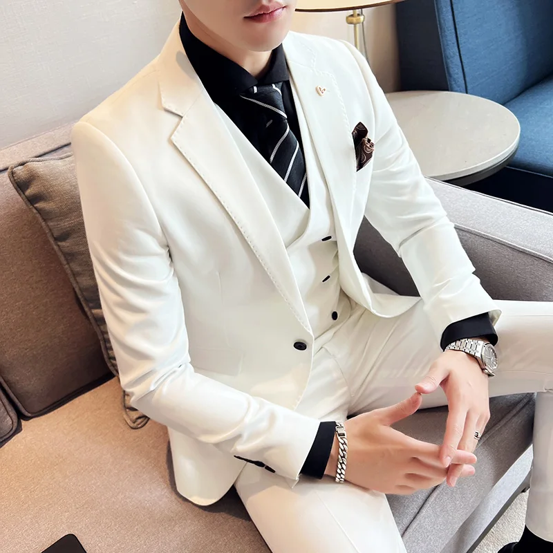 New style (suit waistcoat trousers) senior suit set Korean edition fashion casual business men solid color three-piece set
New style (suit waistcoat trousers) senior suit set Korean edition fashion casual business men solid color three-piece set