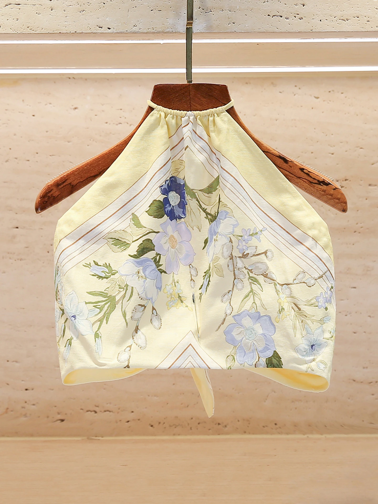 Spring Summer Floral Print Short Crop Top Women's Vest Halter Neck Commute Style Regular Fit Printed Polyester Inner Liner
Spring Summer Floral Print Short Crop Top Women's Vest Halter Neck Commute Style Regular Fit Printed Polyester Inner Liner