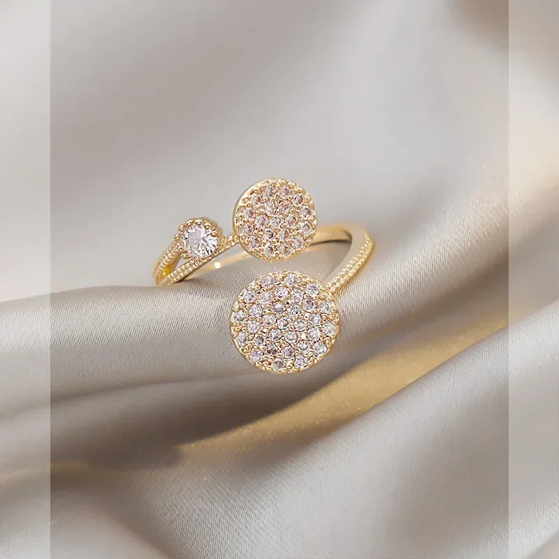 Luxury Geometric Round Zircon Ladies Ring Personality High Quality Sense Niche Design Adjustable Open Index Finger Gift Girlfrie
Luxury Geometric Round Zircon Ladies Ring Personality High Quality Sense Niche Design Adjustable Open Index Finger Gift Girlfrie