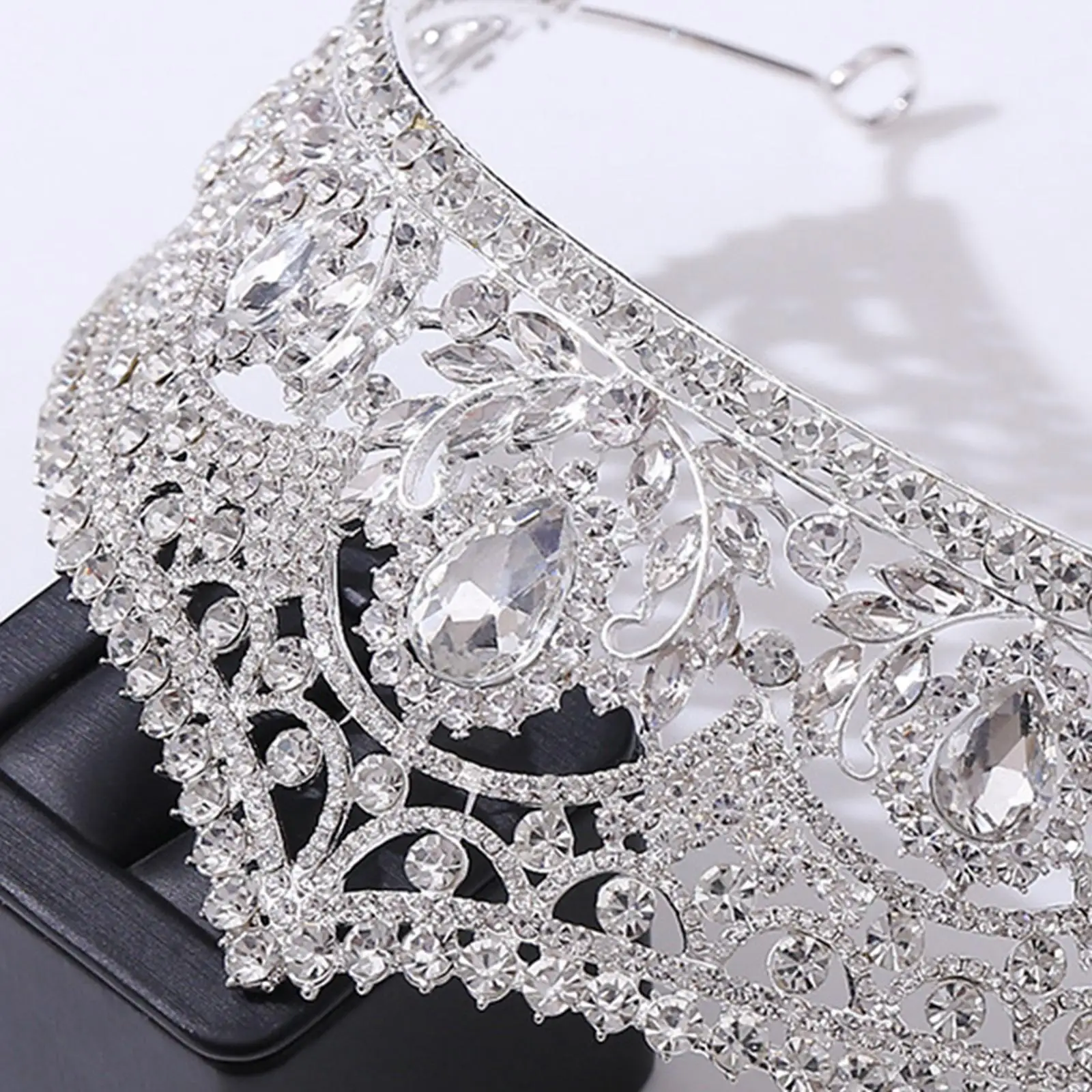 bridal Wedding Pageant Headpiece Women for Prom Carnival Bridesmaid
bridal Wedding Pageant Headpiece Women for Prom Carnival Bridesmaid