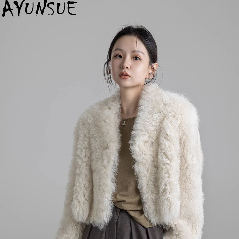 AYUNSUE Real Sheepskin Fur Coat Women Genuine Leather Jacket Streetwear Winter Jackets 2025 Luxury Clothing Female Шуба Женская
AYUNSUE Real Sheepskin Fur Coat Women Genuine Leather Jacket Streetwear Winter Jackets 2025 Luxury Clothing Female Шуба Женская