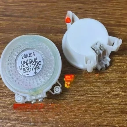 1pcs For Great Wall H6 Volkswagen Sagitar Lavida Lamando Instrument Panel Speaker Buzzer US3750C
1pcs For Great Wall H6 Volkswagen Sagitar Lavida Lamando Instrument Panel Speaker Buzzer US3750C