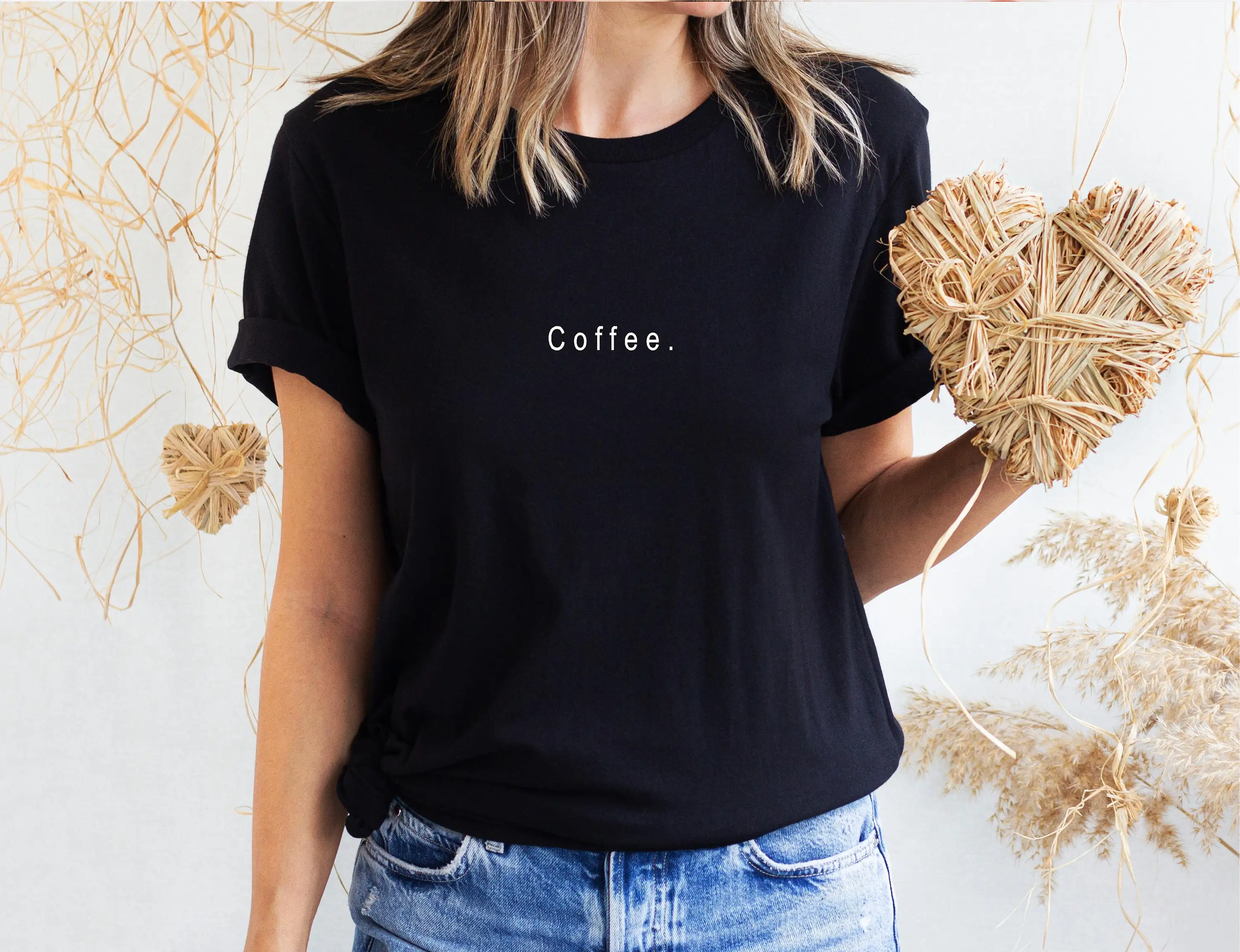 Кофейная футболка, рубашка с минимальным дизайном, унисекс Coffee Addict, 100% мягкий хлопок, элитная роскошь для мужчин и женщин, топ Y2k
Кофейная футболка, рубашка с минимальным дизайном, унисекс Coffee Addict, 100% мягкий хлопок, элитная роскошь для мужчин и женщин, топ Y2k
