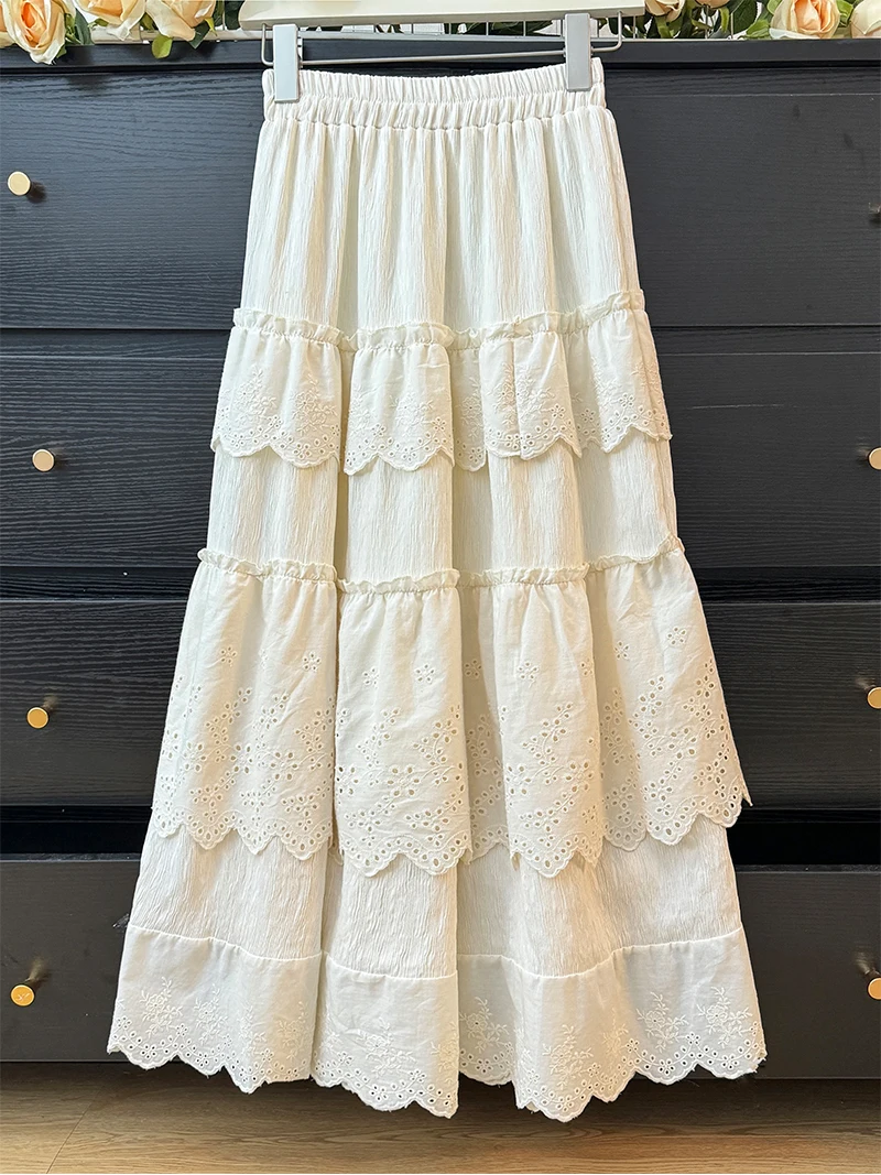 French style gentle chic embroidery lace patchwork expansion skirt women summer high waist loose A-line cake skirt evening dres
French style gentle chic embroidery lace patchwork expansion skirt women summer high waist loose A-line cake skirt evening dres