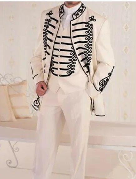 European renaissance men's white uniform suit prince suit theater costume steampunk retro stage performance ball gown
European renaissance men's white uniform suit prince suit theater costume steampunk retro stage performance ball gown