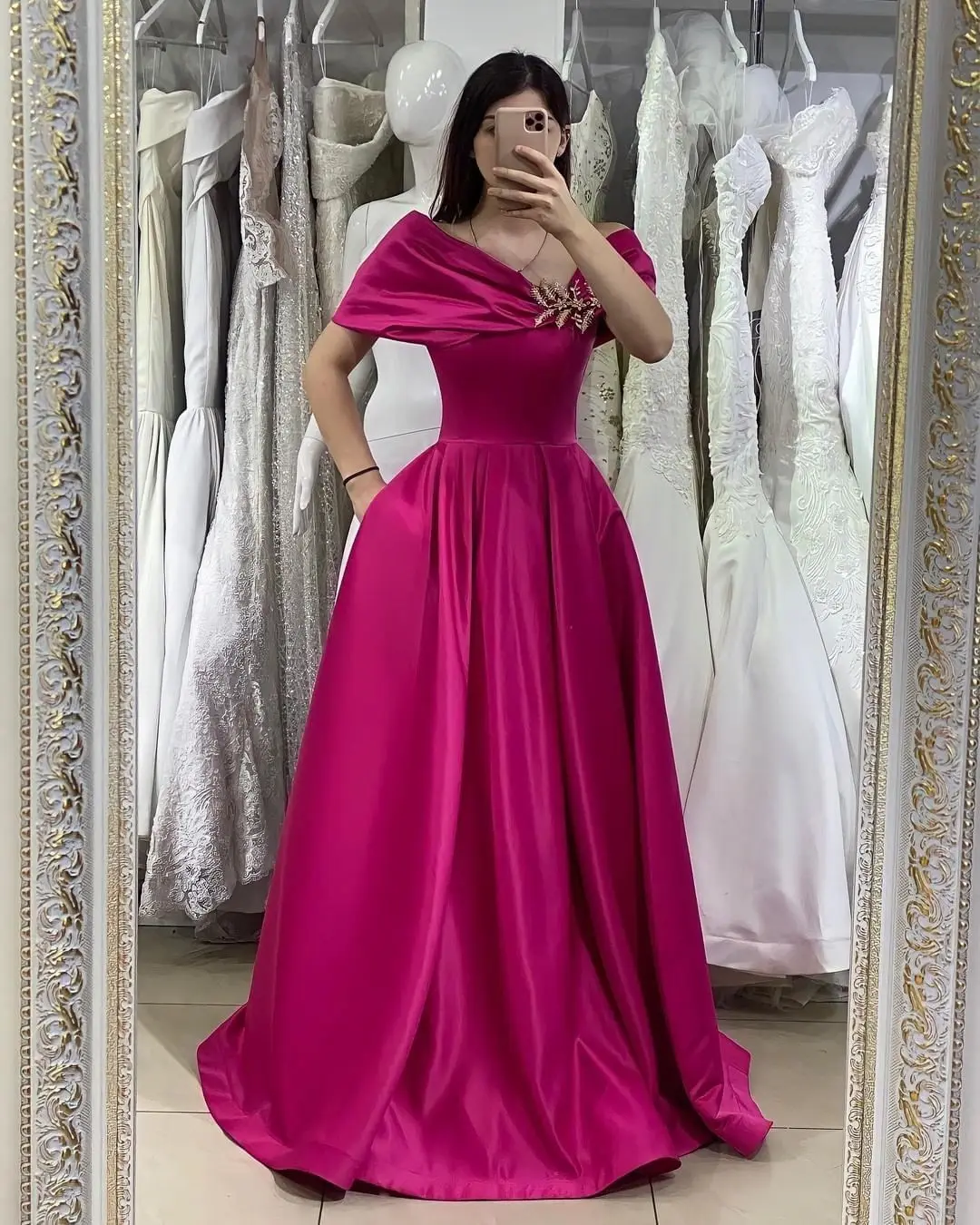 Customized Exquisite Satin A-Line Off The Shoulder Crystal Evening Dresses Short Sleeves Panel Train Bespoke Occasion
Customized Exquisite Satin A-Line Off The Shoulder Crystal Evening Dresses Short Sleeves Panel Train Bespoke Occasion