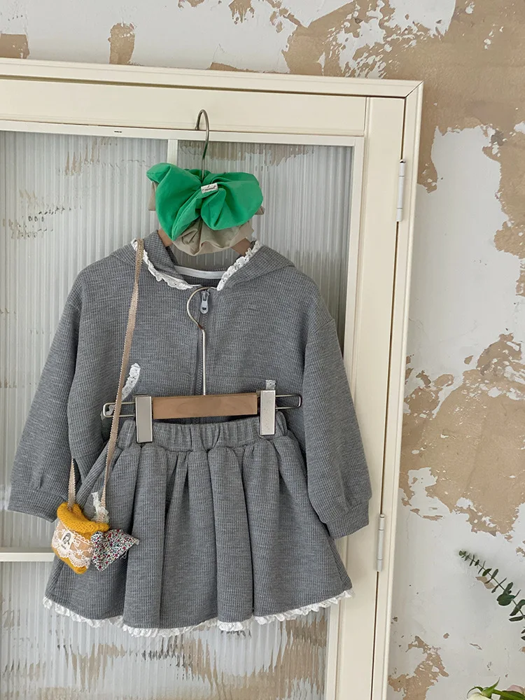 Girls Sweet Set2025Spring New Lace Hooded Zipper Sweatshirt Jacket Lace Skirt Trend
Girls Sweet Set2025Spring New Lace Hooded Zipper Sweatshirt Jacket Lace Skirt Trend