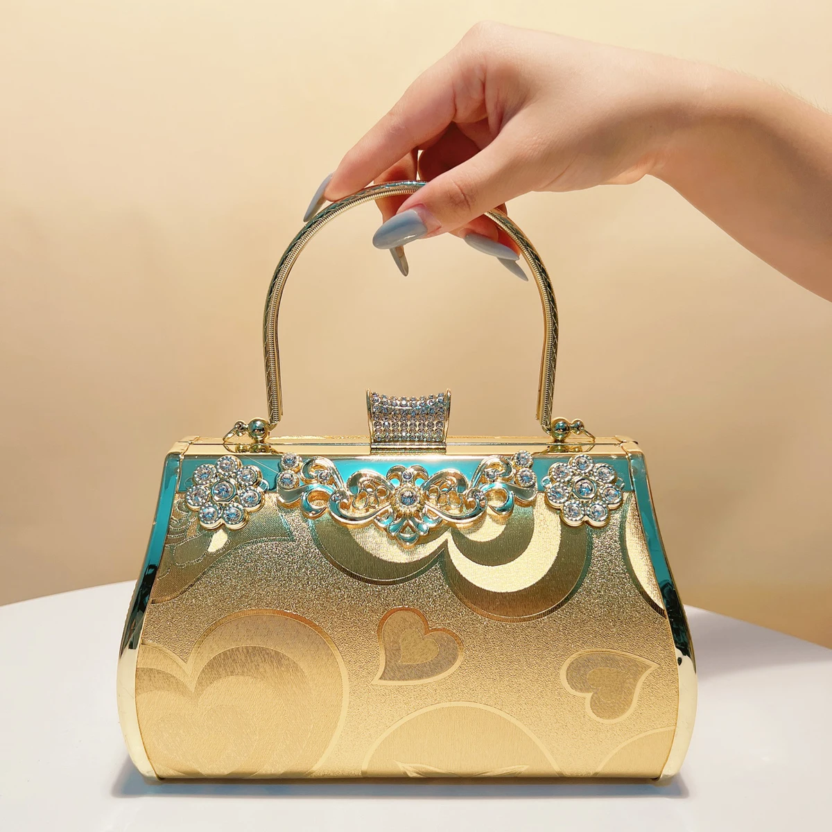 Bucket Design Clutch Bags Gold Glitter Elegant Women Evening Bags Diamonds Handbags With Rhinestones Pearl For Party
Bucket Design Clutch Bags Gold Glitter Elegant Women Evening Bags Diamonds Handbags With Rhinestones Pearl For Party