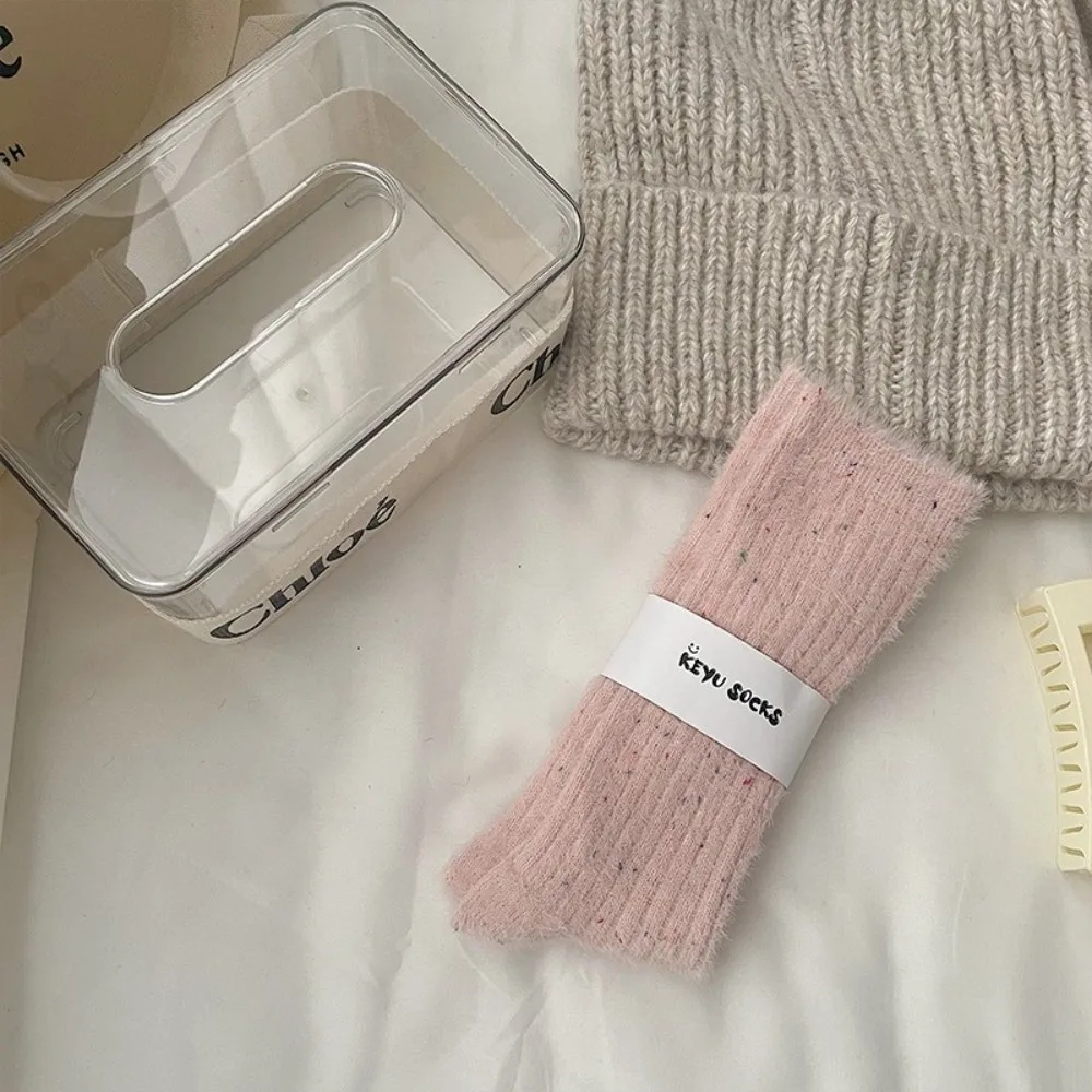 New Warm Women's Socks Solid Color Thickened Fox Fur Socks Mid-Calf Soft Mid-Calf Socks Girls
New Warm Women's Socks Solid Color Thickened Fox Fur Socks Mid-Calf Soft Mid-Calf Socks Girls