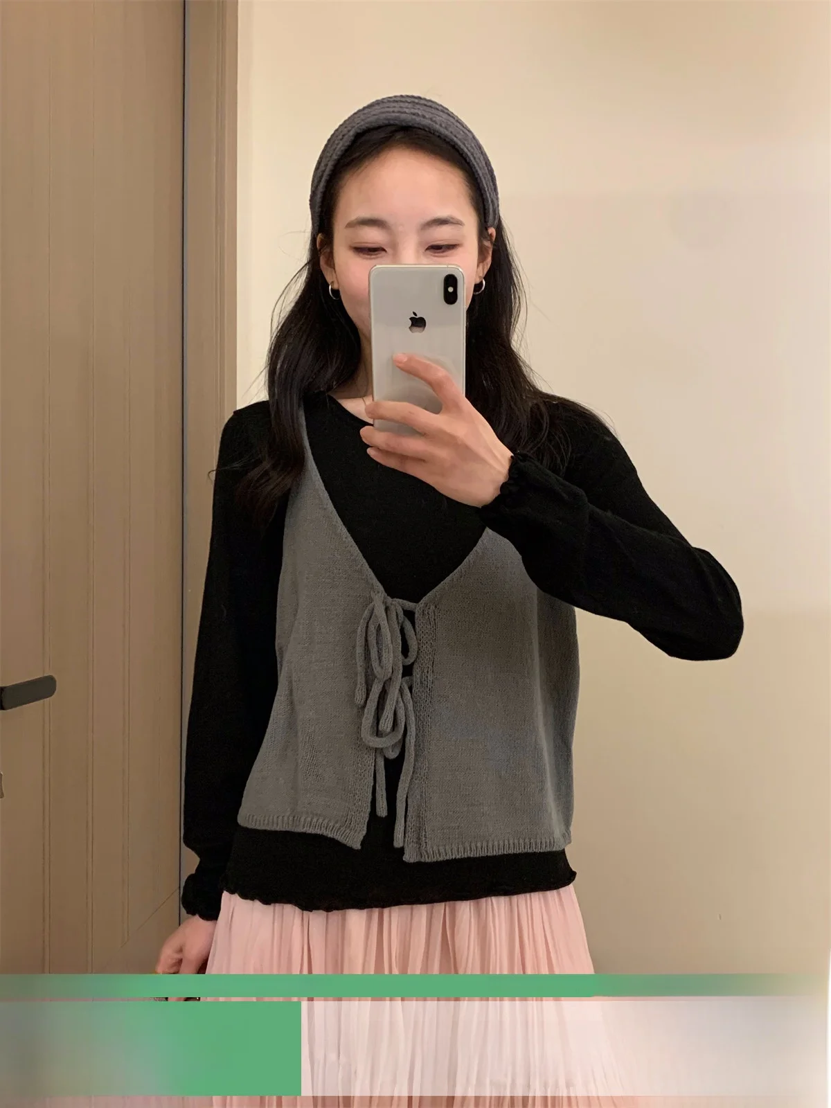 Korean Lazy Sle Knitted Strap Vest Two-Piece Set Women's Spring Design Faionable Versatile Layered Top Casual Loose Fit
Korean Lazy Sle Knitted Strap Vest Two-Piece Set Women's Spring Design Faionable Versatile Layered Top Casual Loose Fit