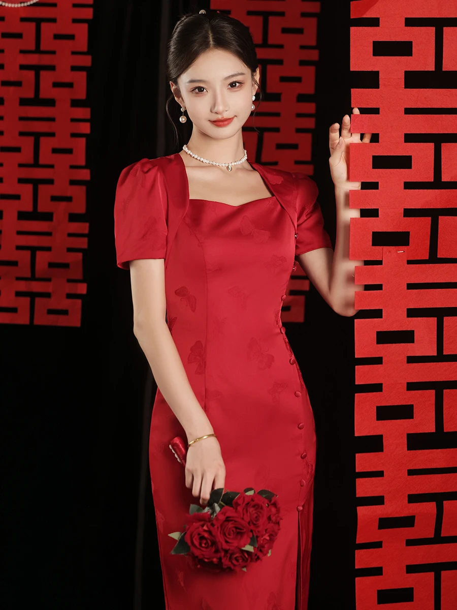Red Wedding Dress New 2026 Elegant Vintage Style Fitted Gown for Engagement Party Marriage Ceremony And Daily Wear
Red Wedding Dress New 2026 Elegant Vintage Style Fitted Gown for Engagement Party Marriage Ceremony And Daily Wear