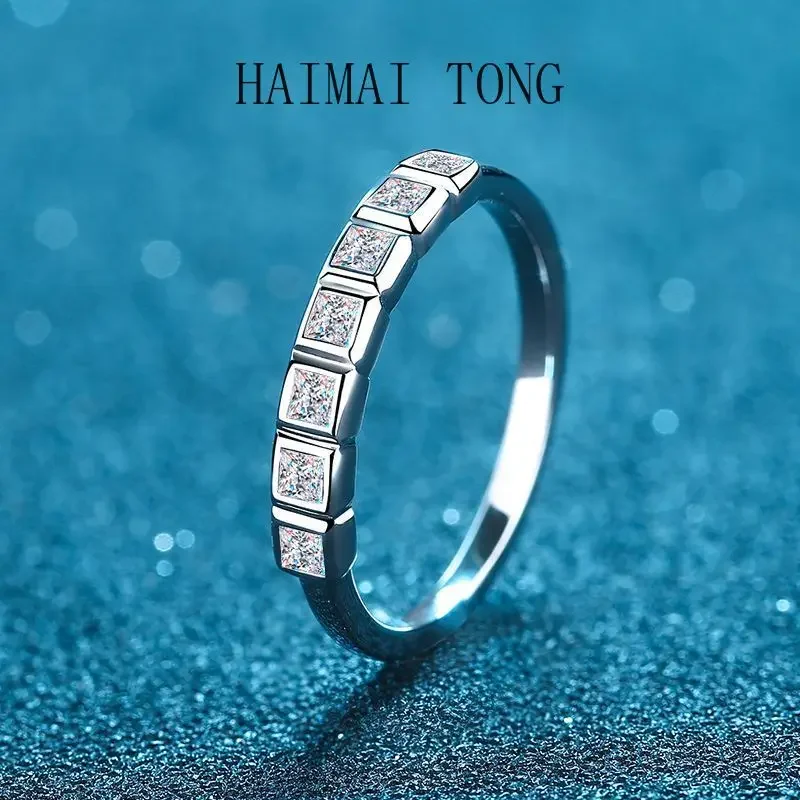 HAIMAITONG Ladies Ring Seven Princess Row Ring Princess Square Moissanite pt950 platinum ring gift
HAIMAITONG Ladies Ring Seven Princess Row Ring Princess Square Moissanite pt950 platinum ring gift