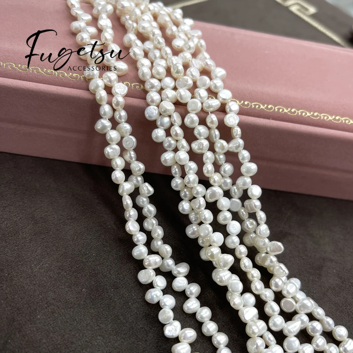 Natural Freshwater Pearl White 3*7 Hole Pearl 4-5mm For Jewelry Making DIY Necklace Bracelet Earrings Accessory
Natural Freshwater Pearl White 3*7 Hole Pearl 4-5mm For Jewelry Making DIY Necklace Bracelet Earrings Accessory