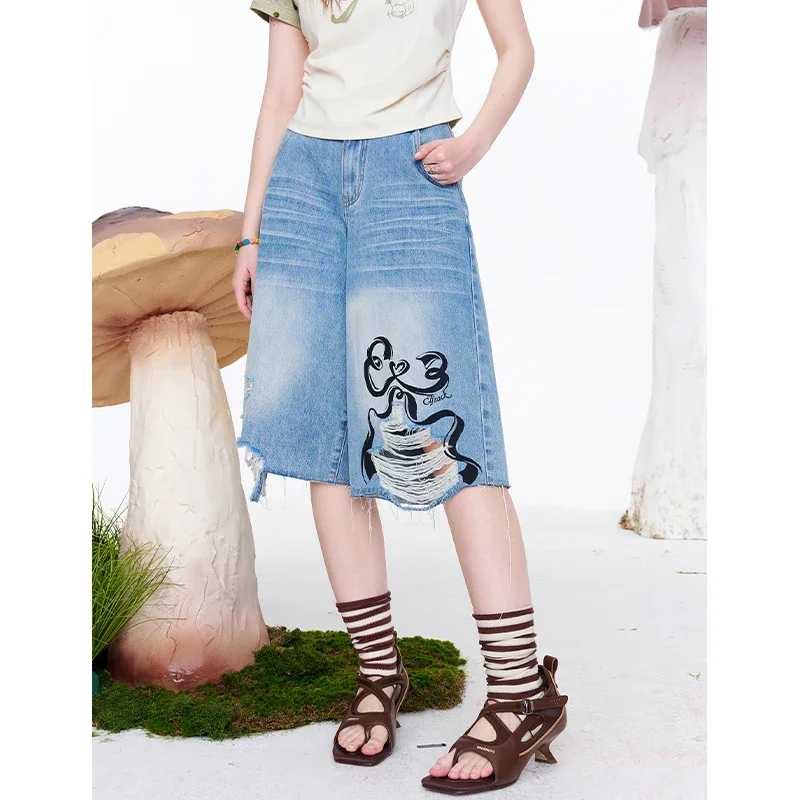 ELFSACK Graffiti Print Frayed Hem Jeans,Washed Blue Denim Bermuda Shorts, Vintage Casual Loose Fit Shorts
ELFSACK Graffiti Print Frayed Hem Jeans,Washed Blue Denim Bermuda Shorts, Vintage Casual Loose Fit Shorts