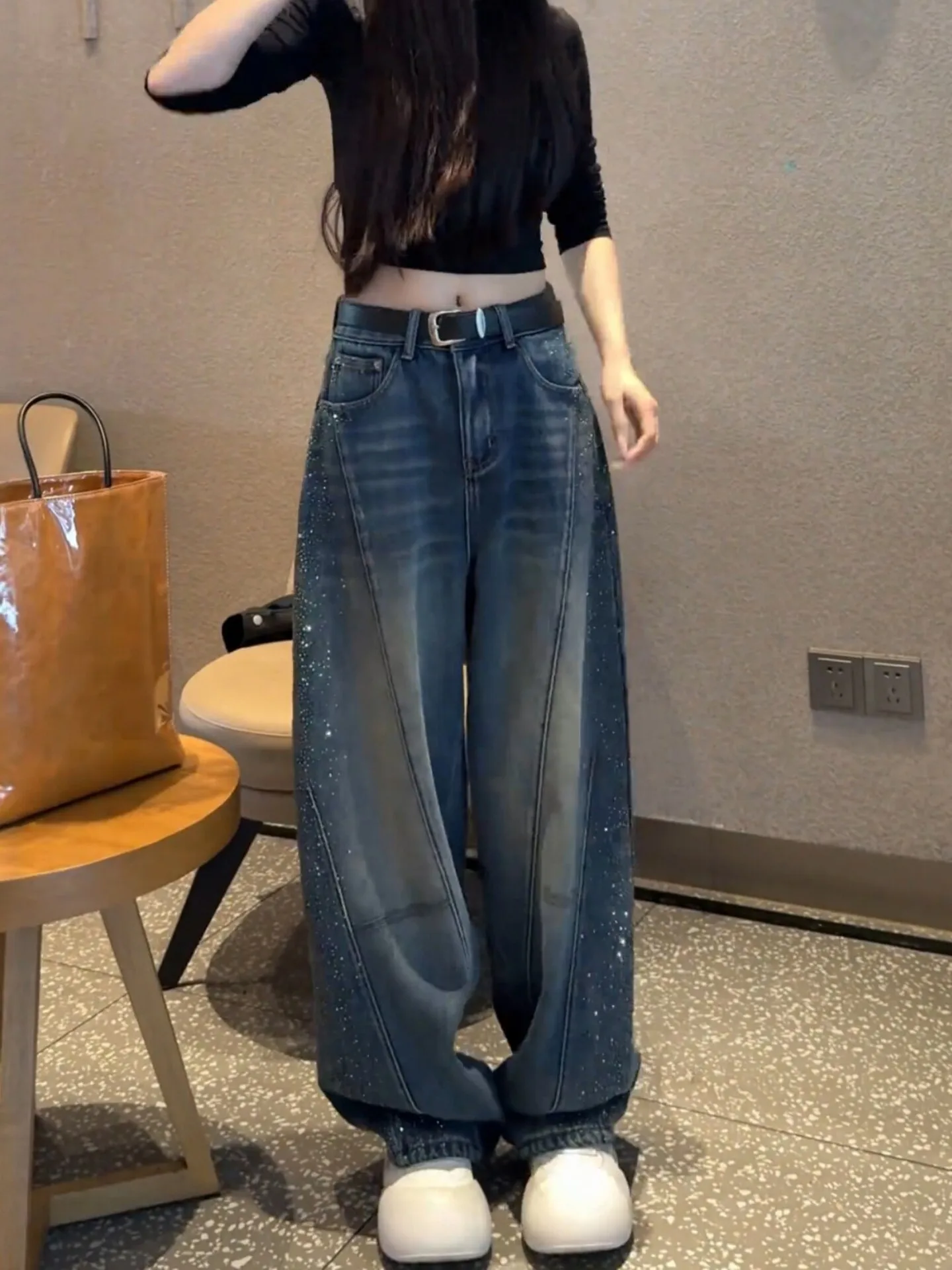Retro Blade Wide Leg Straight Cut Jeans Women's Spring Summer New Style Pear Shaped plus Size Hip Covering Slimming Trousers
Retro Blade Wide Leg Straight Cut Jeans Women's Spring Summer New Style Pear Shaped plus Size Hip Covering Slimming Trousers