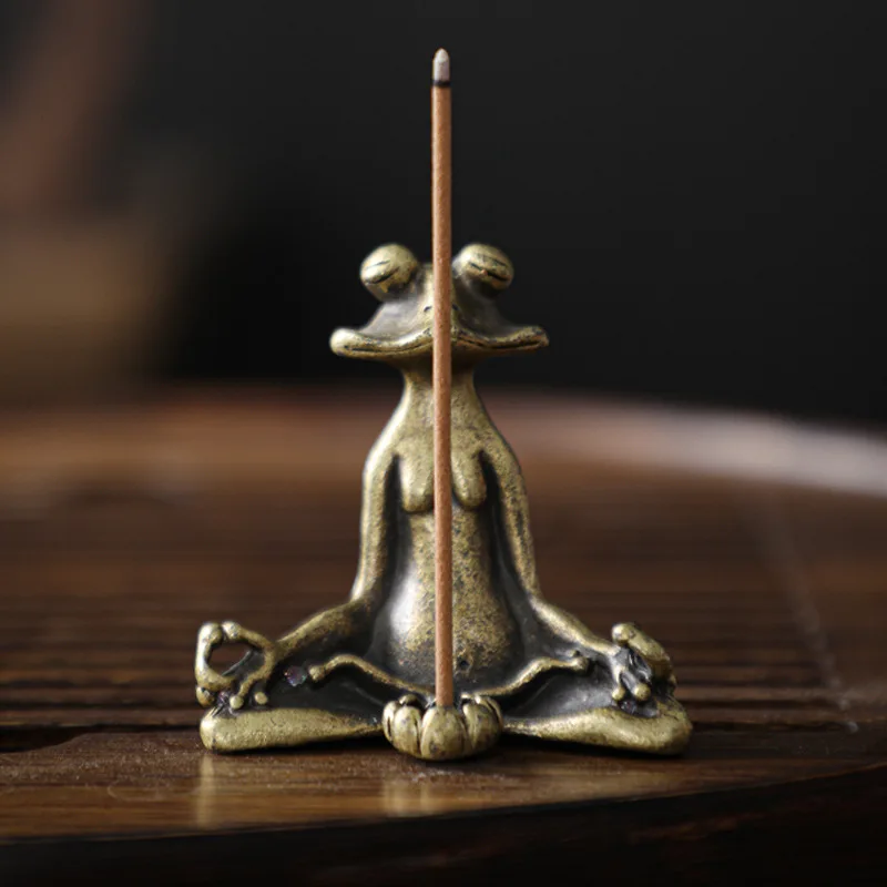 Retro Copper Zen Frog Incense Holder - Solid Pure Copper Tea Pet Ornaments
Retro Copper Zen Frog Incense Holder - Solid Pure Copper Tea Pet Ornaments