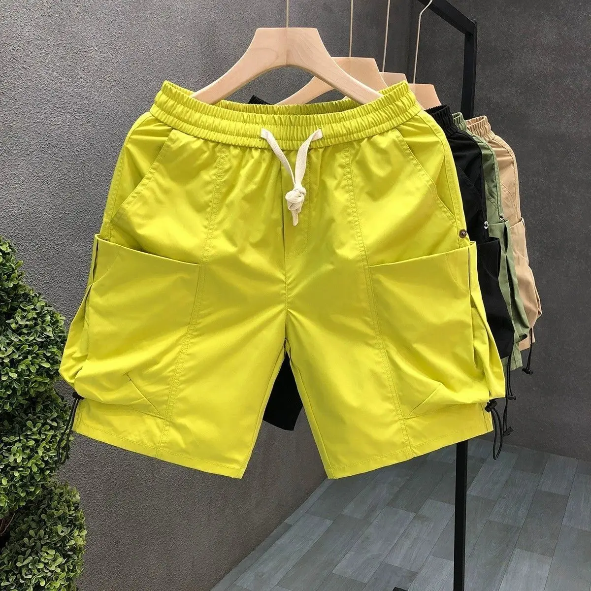 Мешковатые мужские шорты-карго, мужские короткие брюки с эластичной резинкой на талии и несколькими карманами, потертые дизайнерские большие и высокие удобные Y2k
Мешковатые мужские шорты-карго, мужские короткие брюки с эластичной резинкой на талии и несколькими карманами, потертые дизайнерские большие и высокие удобные Y2k