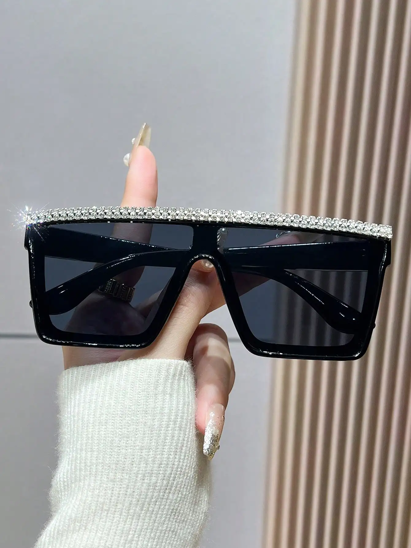 Oversized Square Sunglasses with Rhinestone Trim, Black Frame, UV400 Protection
Oversized Square Sunglasses with Rhinestone Trim, Black Frame, UV400 Protection