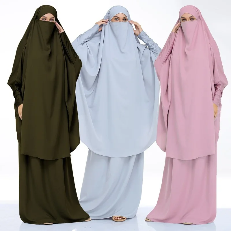 Ближневосточный женский костюм из двух частей Abaya, монохромные Абайи для женщин, большое свободное платье, несколько цветов, арабский
Ближневосточный женский костюм из двух частей Abaya, монохромные Абайи для женщин, большое свободное платье, несколько цветов, арабский