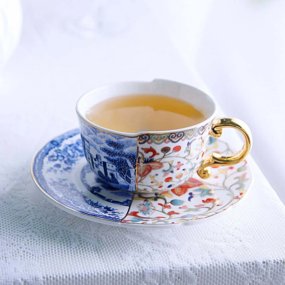 Retro Cup and Saucer Afternoon Tea Coffee Cup Ceramic Mug with Saucer European Cups and Saucer Set Couple Mug Set Home Drinkware
Retro Cup and Saucer Afternoon Tea Coffee Cup Ceramic Mug with Saucer European Cups and Saucer Set Couple Mug Set Home Drinkware