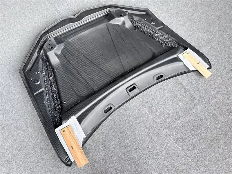 New Dry Carbon Fiber TC Style Front Hood Bonnet for 2023+ for Lamborghini URUS S Engine Hood
New Dry Carbon Fiber TC Style Front Hood Bonnet for 2023+ for Lamborghini URUS S Engine Hood