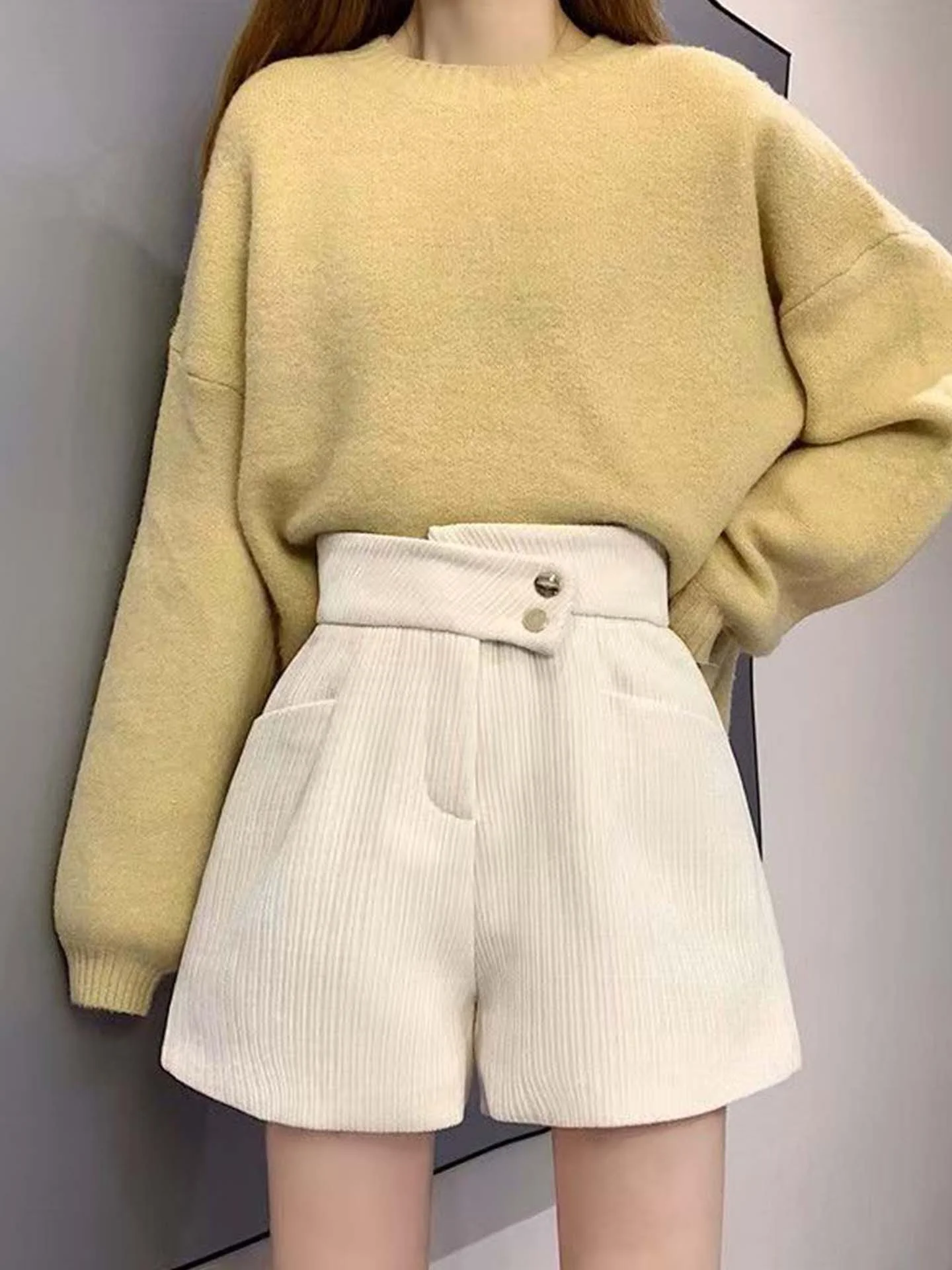 Повседневные женские брюки с высокой талией и широкими штанинами, асимметричные, из полиэфирного волокна, прямого кроя, для повседневной носки
Повседневные женские брюки с высокой талией и широкими штанинами, асимметричные, из полиэфирного волокна, прямого кроя, для повседневной носки