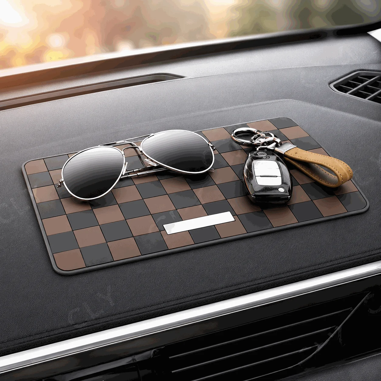 28*15cm Car Dashboard Anti-slip Mat PVC Mobile Phone Navigator Car Mat Car Interior Fixed Key Mobile Phone Anti-Slip Mat
28*15cm Car Dashboard Anti-slip Mat PVC Mobile Phone Navigator Car Mat Car Interior Fixed Key Mobile Phone Anti-Slip Mat
