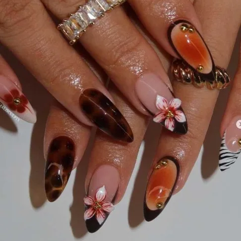24pcs European Ins Hot Girl Style Striped French Press On Nails With Floral & Leopard Print, Removable Trendy False Nail Tips for Daily Matching, Club & Dating, Cool Stylish Manicure for Fashion Ladies
24pcs European Ins Hot Girl Style Striped French Press On Nails With Floral & Leopard Print, Removable Trendy False Nail Tips for Daily Matching, Club & Dating, Cool Stylish Manicure for Fashion Ladies