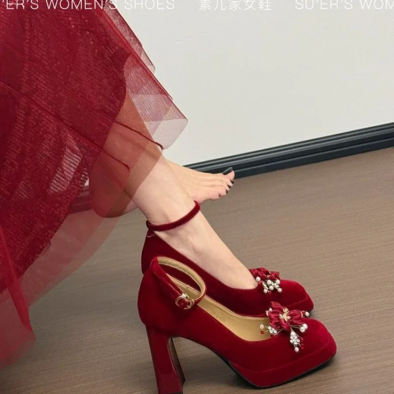 Beautiful New Wedding Shoes French Vintage Block Heel High Heels Plus Size Women's Singles
Beautiful New Wedding Shoes French Vintage Block Heel High Heels Plus Size Women's Singles