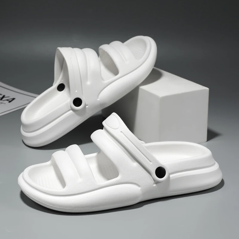 A pair of teens' lightweight two-way sandals with grippy sole, suitable for beach, pool and outdoor activities QT-2295
A pair of teens' lightweight two-way sandals with grippy sole, suitable for beach, pool and outdoor activities QT-2295