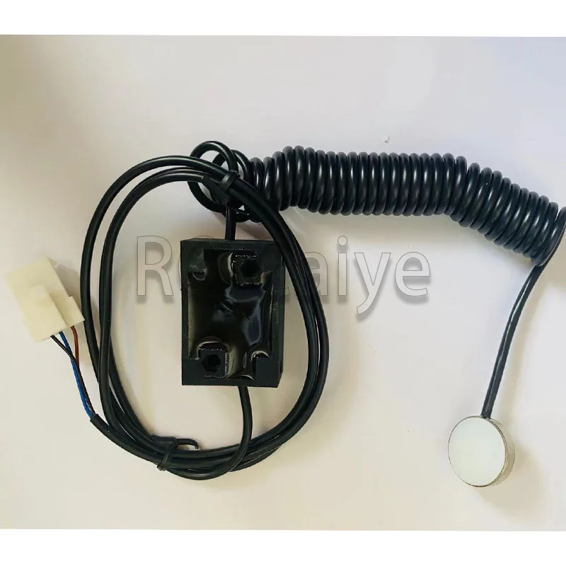 Датчик для принтера SM52 PM52, запчасть G2.122.1311/04B G2.122.1311, 1 шт.
Датчик для принтера SM52 PM52, запчасть G2.122.1311/04B G2.122.1311, 1 шт.