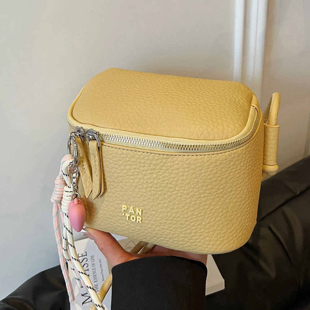Pu Boxes Shoulder Bag Solid Color Zipper Square Crossbody Bags Large Capacity Female Casual Shopping Messenger Packs Lightweight
Pu Boxes Shoulder Bag Solid Color Zipper Square Crossbody Bags Large Capacity Female Casual Shopping Messenger Packs Lightweight