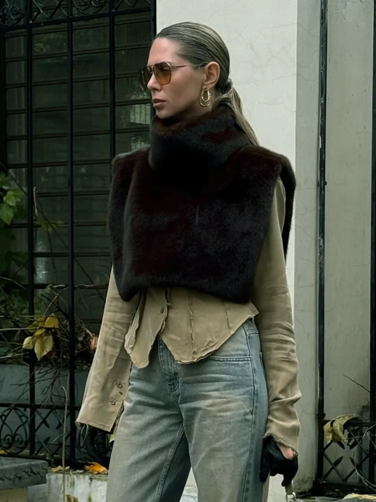 Теплые женские жилеты с перьями, новые классические однотонные асимметричные укороченные топы с воротником-стойкой, женская уличная верхняя одежда
Теплые женские жилеты с перьями, новые классические однотонные асимметричные укороченные топы с воротником-стойкой, женская уличная верхняя одежда