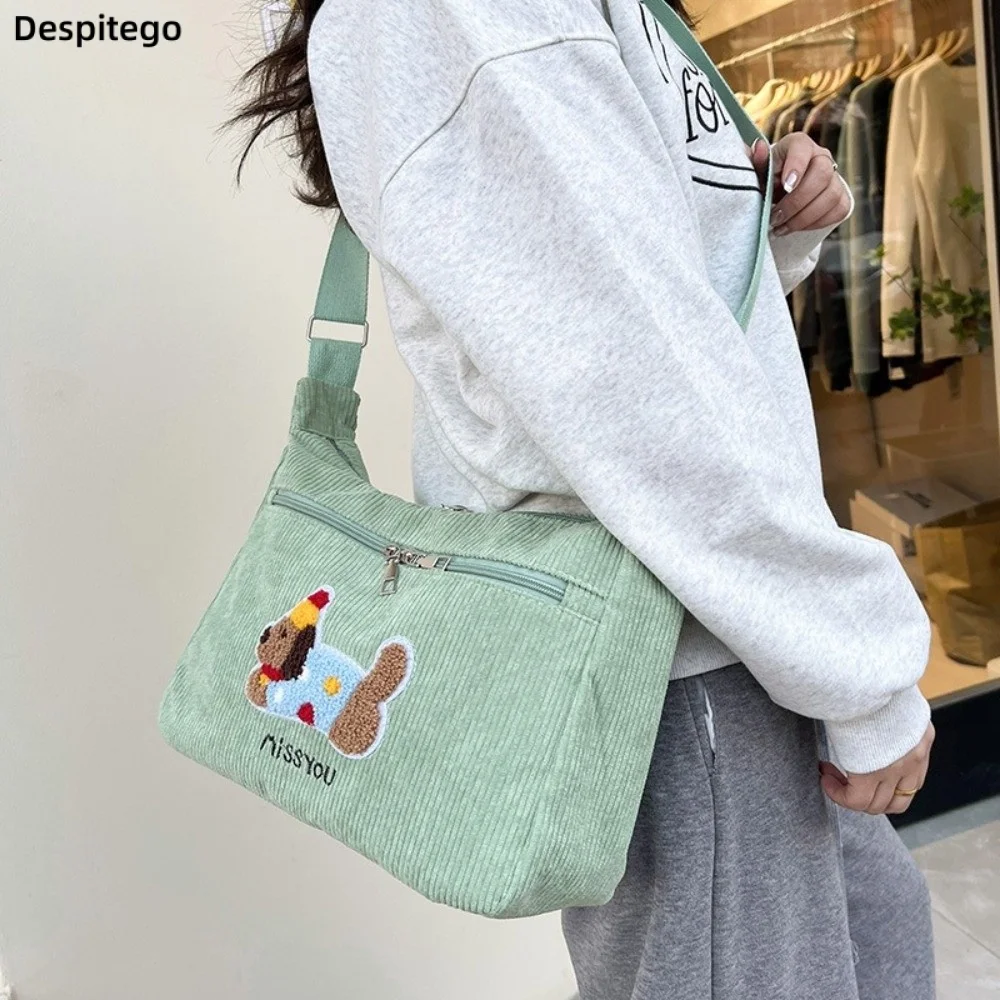 Cartoon Dachshund Shoulder Bag Solid Color Large Capacity Corduroy Crossbody Bag Korean-Style Zipper Closure Women Handbag Daily
Cartoon Dachshund Shoulder Bag Solid Color Large Capacity Corduroy Crossbody Bag Korean-Style Zipper Closure Women Handbag Daily