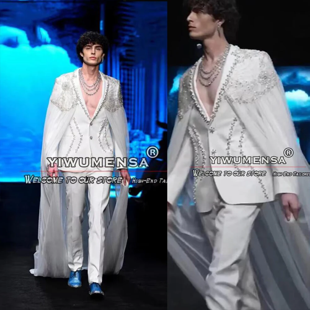Diamonds Crystals Beaded Men Suits With Cape Tuxedo Fashion Formal Prom Wedding Groom Plus Size Customized 2 Pieces Blazer Pants
Diamonds Crystals Beaded Men Suits With Cape Tuxedo Fashion Formal Prom Wedding Groom Plus Size Customized 2 Pieces Blazer Pants