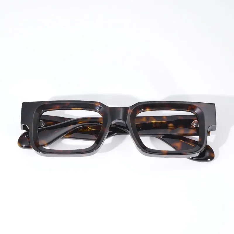 2025 Men's Fashion Retro Art Square Frame Glasses Ladies Personality Large Frame Senior Sense Niche Street Photo Glasses Frame
2025 Men's Fashion Retro Art Square Frame Glasses Ladies Personality Large Frame Senior Sense Niche Street Photo Glasses Frame