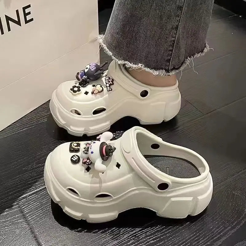 New Fashion Sanrio Kuromi Cinnamoroll Kawaii Shoes Accessories Cartoon Hole Shoe Charms Summer slippers Cute Hole shoes
New Fashion Sanrio Kuromi Cinnamoroll Kawaii Shoes Accessories Cartoon Hole Shoe Charms Summer slippers Cute Hole shoes