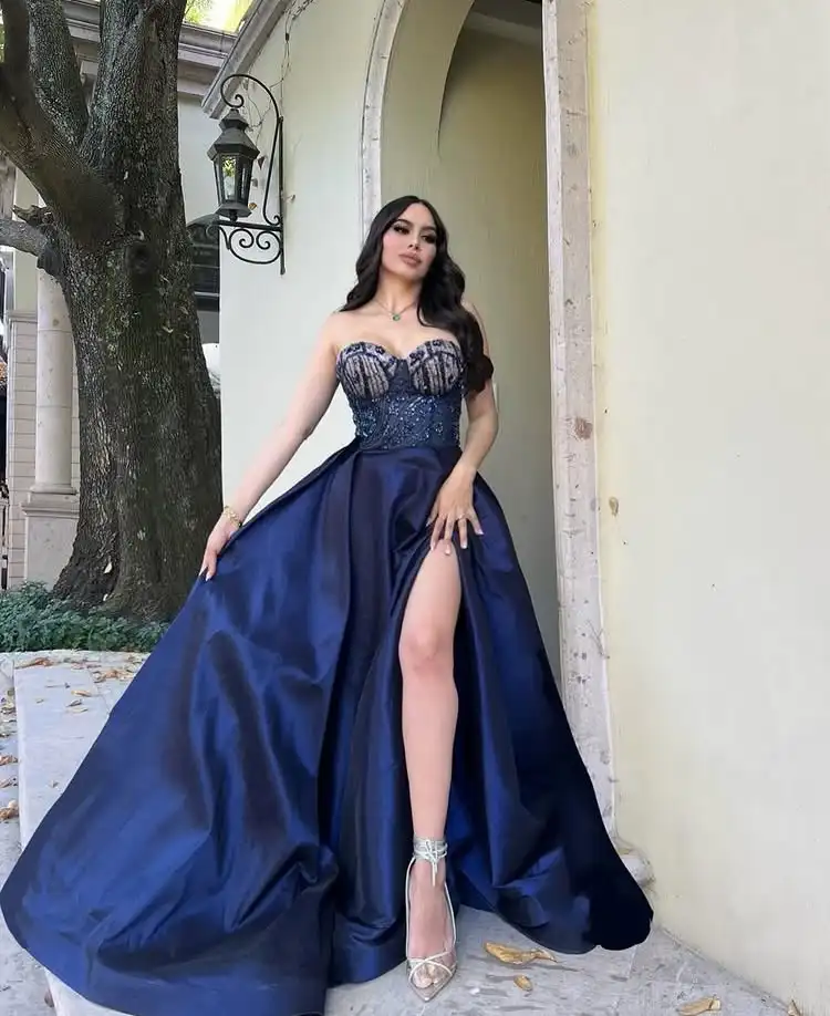 Customized Exquisite Satin A-Line Sequined Evening Dresses Strapless Sleeveless Panel Train Homecoming Dress High Qual
Customized Exquisite Satin A-Line Sequined Evening Dresses Strapless Sleeveless Panel Train Homecoming Dress High Qual