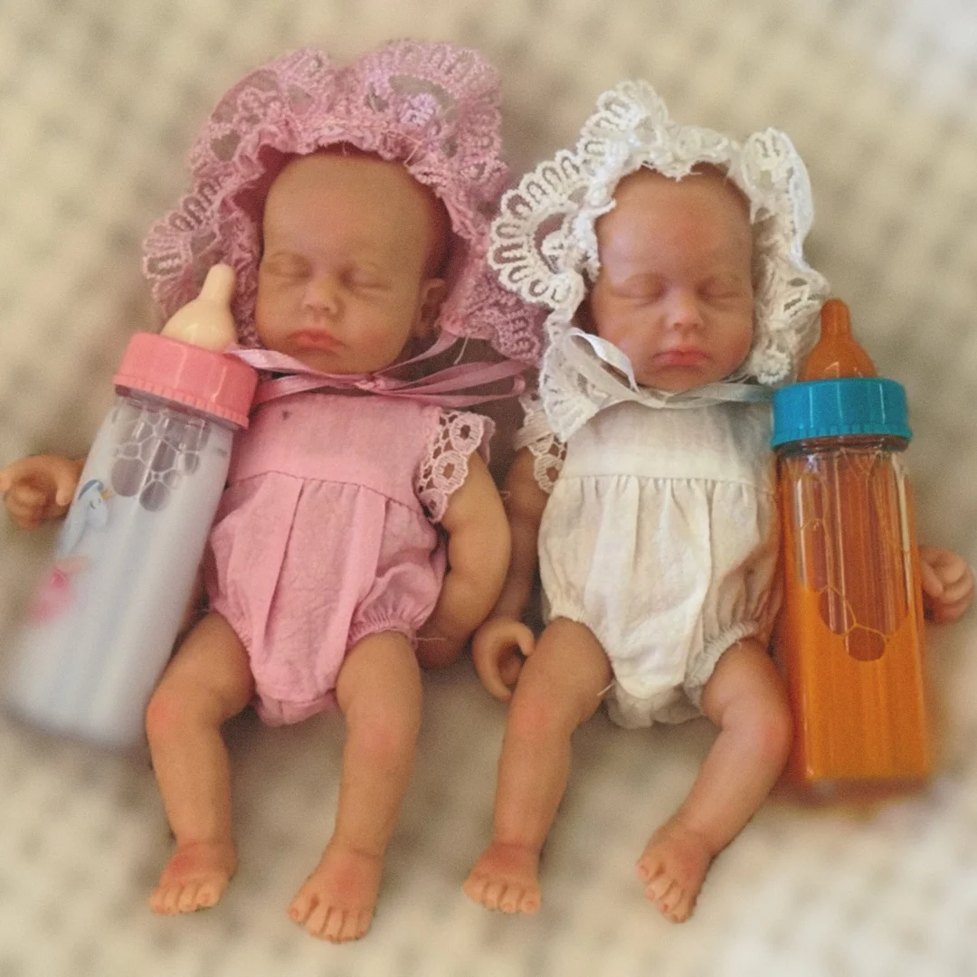 6Inch Washable Mini Plam Painted LouLou Solid Silicone Bebe Reborn Girl Soft Touch Lifelike Real Silicone Newborn Baby Doll
6Inch Washable Mini Plam Painted LouLou Solid Silicone Bebe Reborn Girl Soft Touch Lifelike Real Silicone Newborn Baby Doll