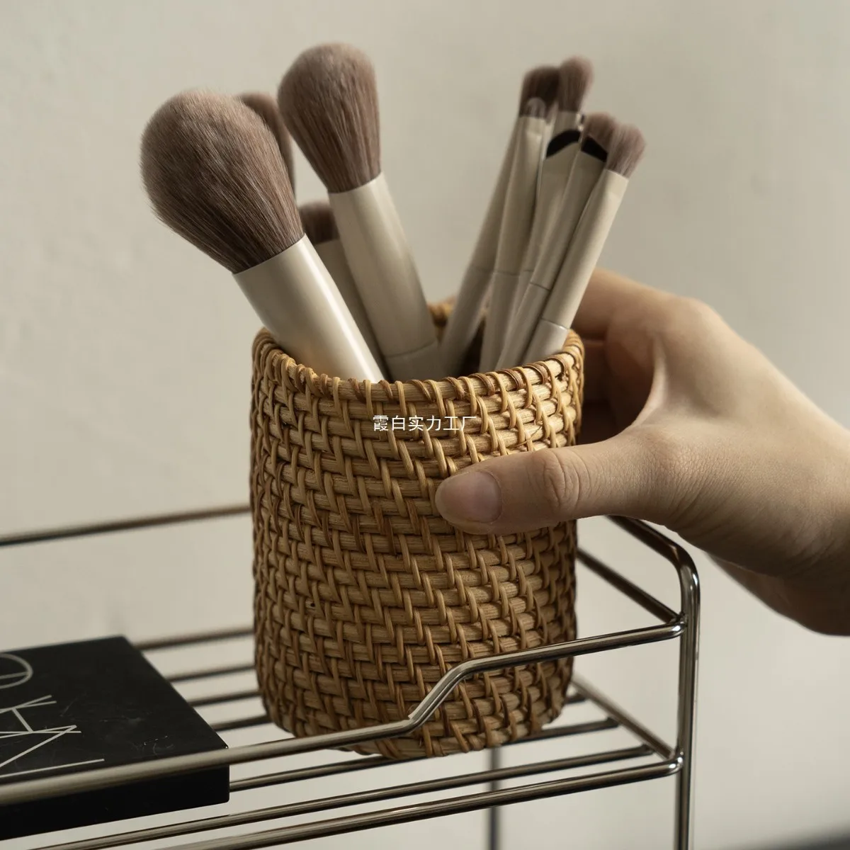 Rattan Pen Holder & Makeup Brush Organizer, Natural Woven Desk Storage Bin for Vanity, Cosmetic Brush Cup, Office Desk Accessory
Rattan Pen Holder & Makeup Brush Organizer, Natural Woven Desk Storage Bin for Vanity, Cosmetic Brush Cup, Office Desk Accessory