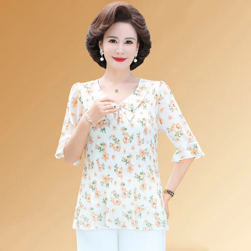 Women's New Stylish Floral Breathable and Comfortable New Style T-shirt Chiffon Short-sleeved Shirts D541
Women's New Stylish Floral Breathable and Comfortable New Style T-shirt Chiffon Short-sleeved Shirts D541