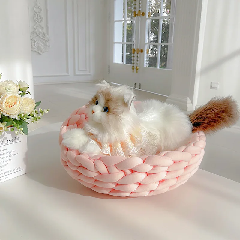 Handmade Woven Coarse Yarn Self-made Semi Enclosed Circular Cat Bed Four Seasons Universal Soft Comfortable Breathable Dog Bed
Handmade Woven Coarse Yarn Self-made Semi Enclosed Circular Cat Bed Four Seasons Universal Soft Comfortable Breathable Dog Bed