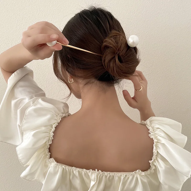 Fashion Simulated Pearl Hairpins Hair Sticks for Women Metal Barrette Clip Wedding Bridal Tiara Hair Accessories Jewelry Gifts
Fashion Simulated Pearl Hairpins Hair Sticks for Women Metal Barrette Clip Wedding Bridal Tiara Hair Accessories Jewelry Gifts
