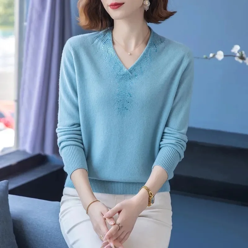 2023 Korean Cashmere Women Knitted Sweater V-Neck Long Sleeve Pullover Autumn Clothing Casual Solid Bottoming Jumper Top
2023 Korean Cashmere Women Knitted Sweater V-Neck Long Sleeve Pullover Autumn Clothing Casual Solid Bottoming Jumper Top