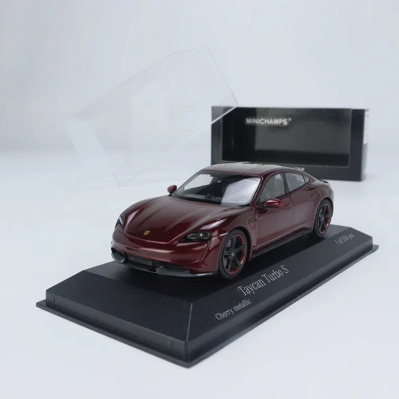 Diecast Original 1:43 Scale TAYCAN TURBO S Alloy Model Simulation Decoration Hobbies Souvenirs Gifts Collection Static Display
Diecast Original 1:43 Scale TAYCAN TURBO S Alloy Model Simulation Decoration Hobbies Souvenirs Gifts Collection Static Display
