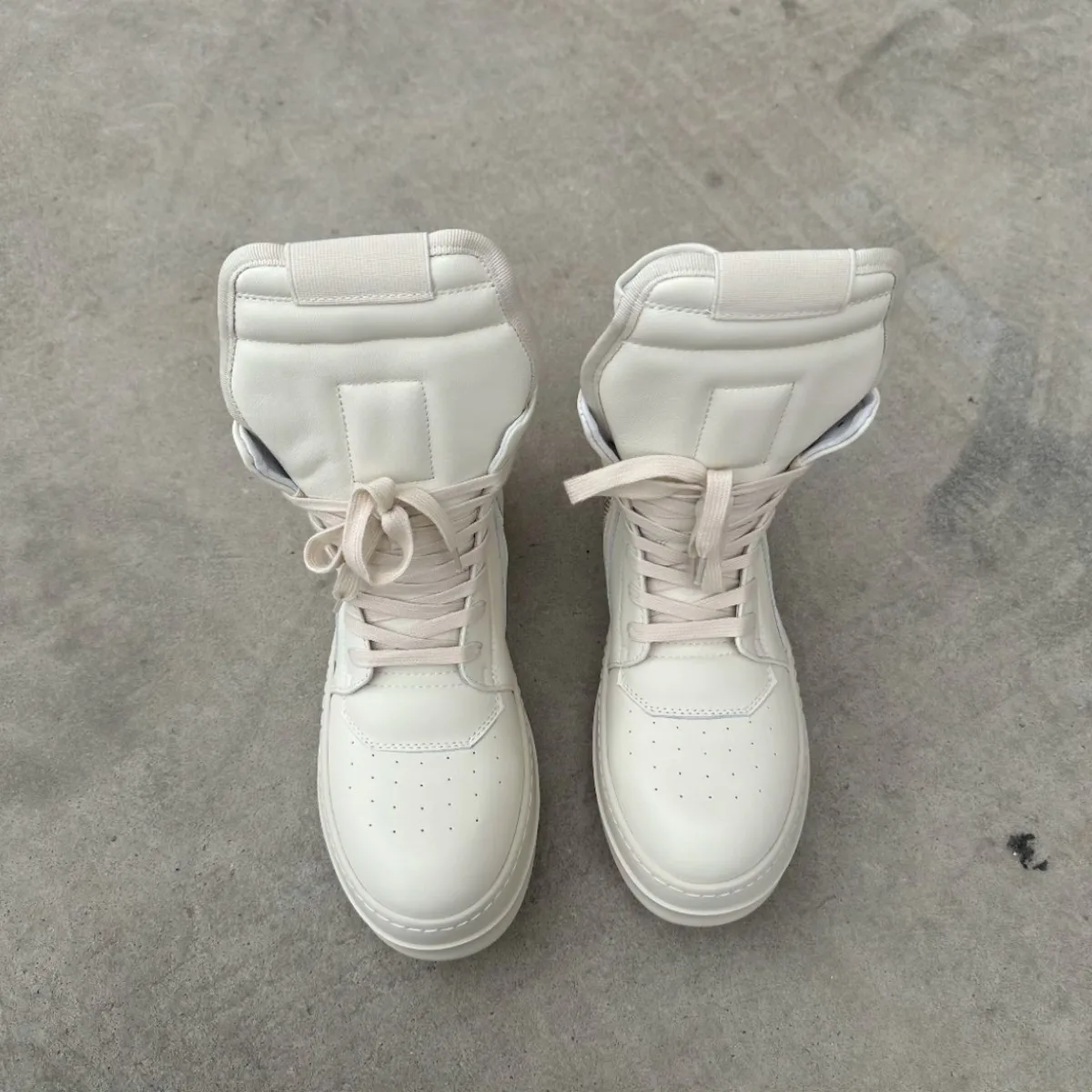 Ro Classic Ivory White Leather Sneakers High Top Shoe Boots Men Sneaker Zipper Women Casual Shoes Lace Up Ankle Boot
Ro Classic Ivory White Leather Sneakers High Top Shoe Boots Men Sneaker Zipper Women Casual Shoes Lace Up Ankle Boot